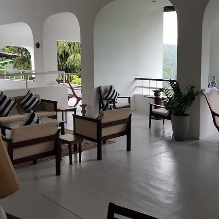 Regent Lodge Hotel & Villa Kandy Exterior foto