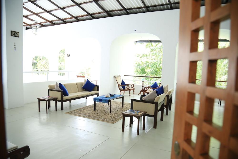 Regent Lodge Hotel & Villa Kandy Exterior foto