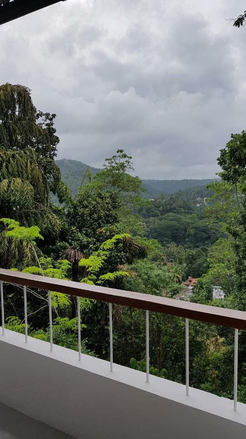 Regent Lodge Hotel & Villa Kandy Exterior foto