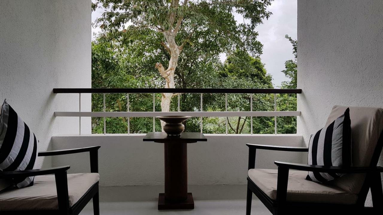 Regent Lodge Hotel & Villa Kandy Exterior foto